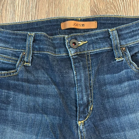Joe’s The Icon Ankle Mid Rise Skinny Ankle jeans. Size 31. - Picture 2 of 8